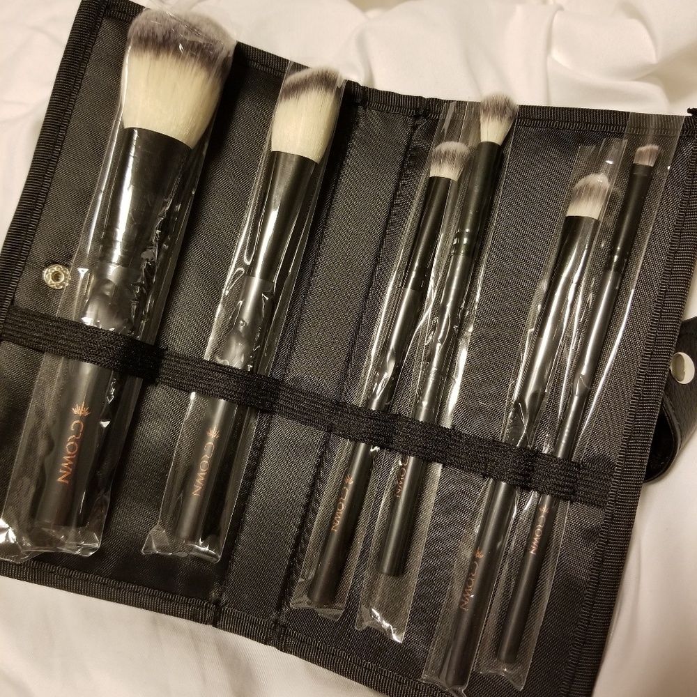 6 Piece Essentials Syntho Brush Set